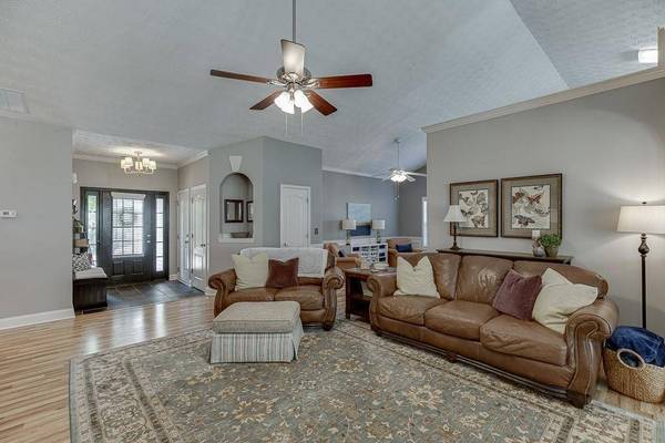 565 Jefferson Walk CIR, Jefferson, GA 30549