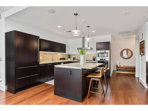 311 NW 12TH AVE #805, Portland, OR 97209