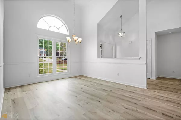 6073 Devonshire DR, Flowery Branch, GA 30542