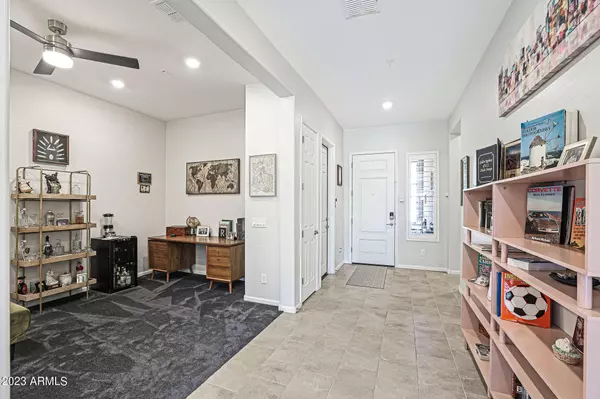 21265 W WILSHIRE Drive, Buckeye, AZ 85396