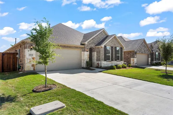 2713 Thornhill Lane, Mansfield, TX 76084