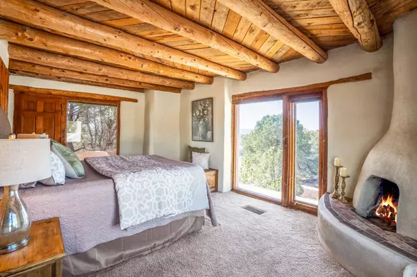 154 Piedra LOOP, White Rock, NM 87547