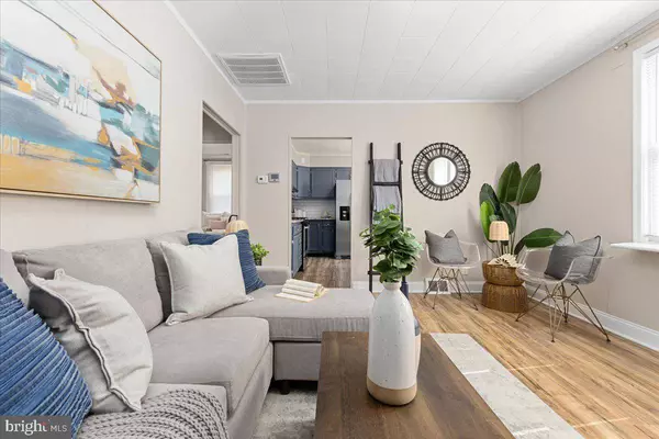 2109 MIDDLEBOROUGH RD, Essex, MD 21221