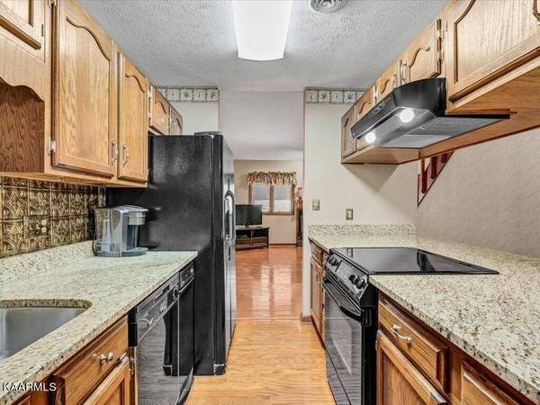 1230 McFarland St #9-o, Morristown, TN 37814