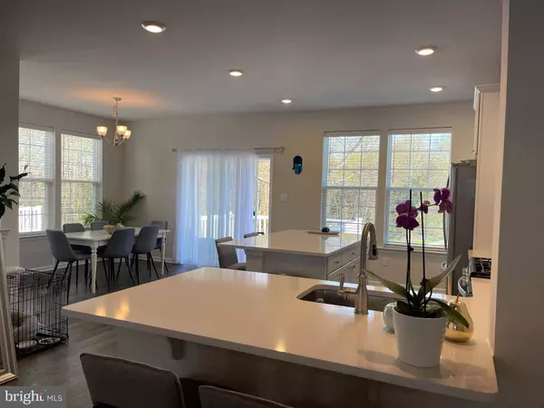 57 AUTUMN PARK DR, Medford, NJ 08055