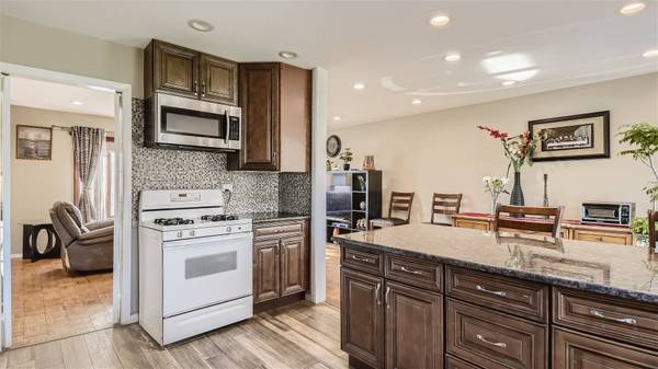 7433 Churchill DR, Hanover Park, IL 60133