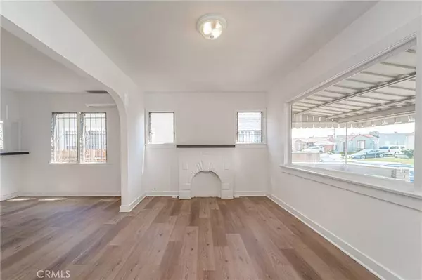 2067 W 67th ST, Los Angeles, CA 90047