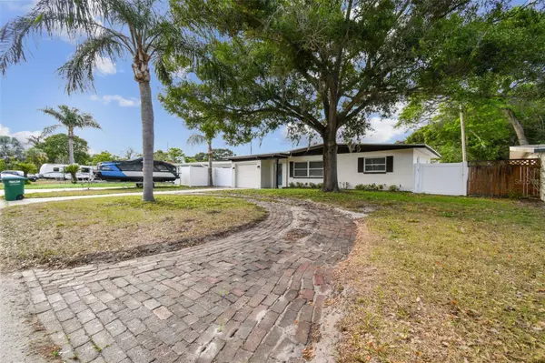 2244 TERRACE DR N, Clearwater, FL 33765