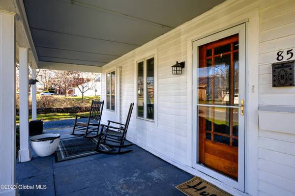 85 Hillcrest Avenue, Albany, NY 12203