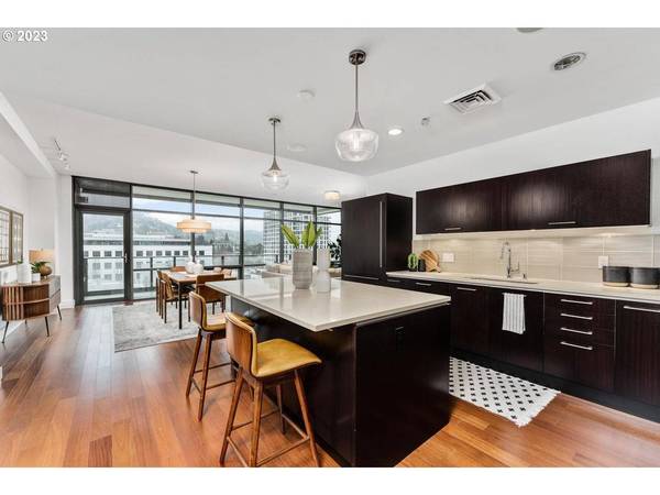 311 NW 12TH AVE #805, Portland, OR 97209