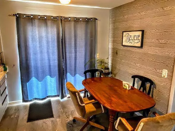 13205 Sylvan AVE, Lindstrom, MN 55045