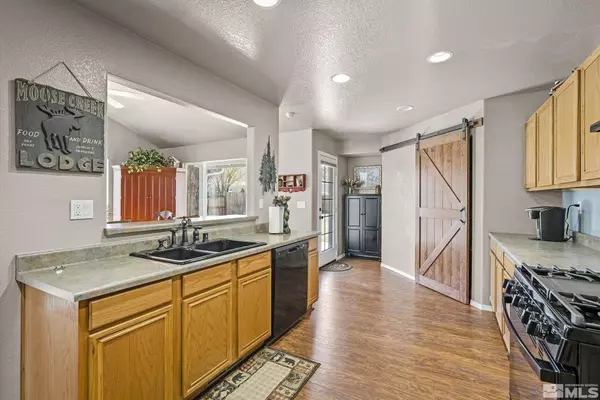 2425 Pileus Rd, Sparks, NV 89441-4822