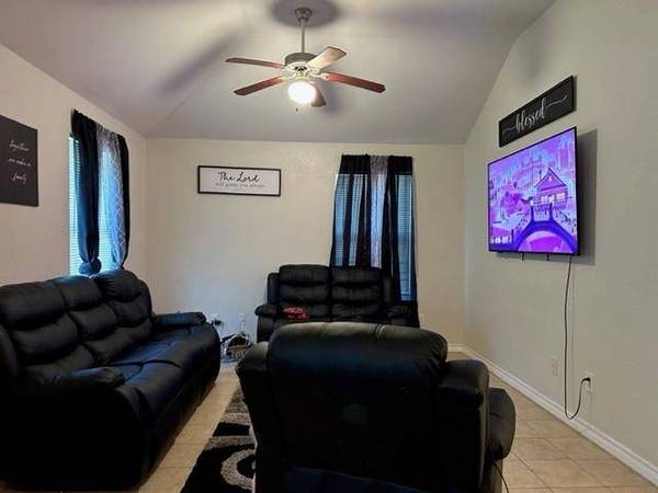 8036 Arbor Avenue, Fort Worth, TX 76116