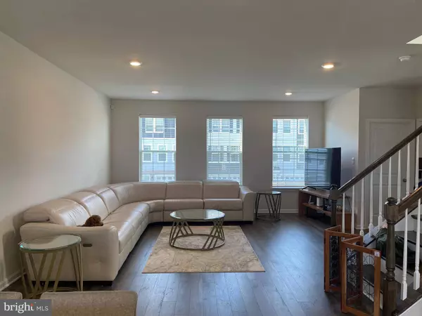 57 AUTUMN PARK DR, Medford, NJ 08055