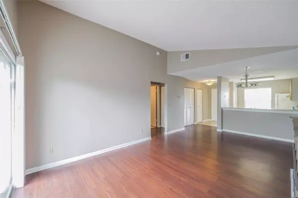 2572 WOODGATE BLVD #205, Orlando, FL 32822