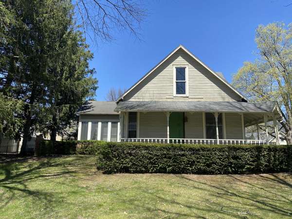 80 S Fifth ST, Zionsville, IN 46077