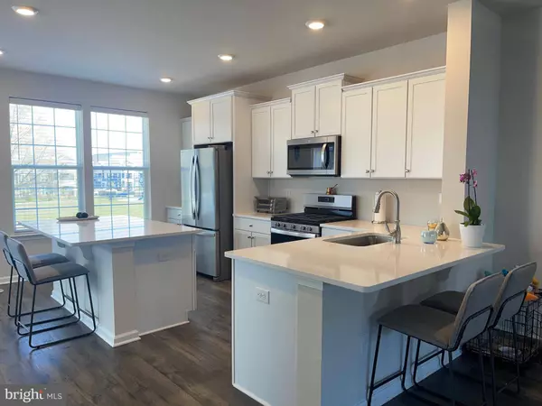 57 AUTUMN PARK DR, Medford, NJ 08055