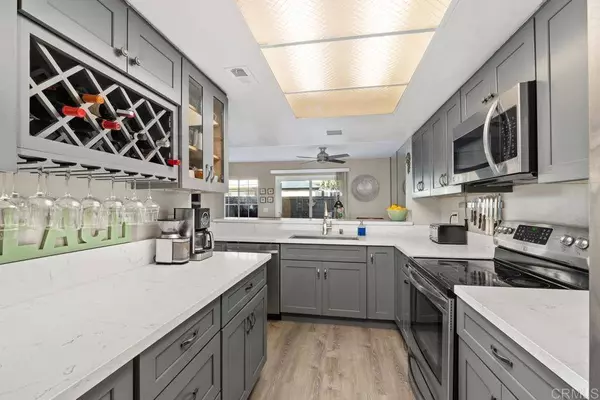 2990 Brandon CIR, Carlsbad, CA 92010