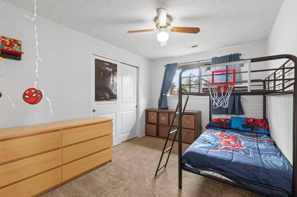 2939 Far West AVE, Medford, OR 97501