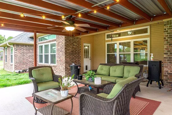 15123 Boaz Lane, Lindale, TX 75771