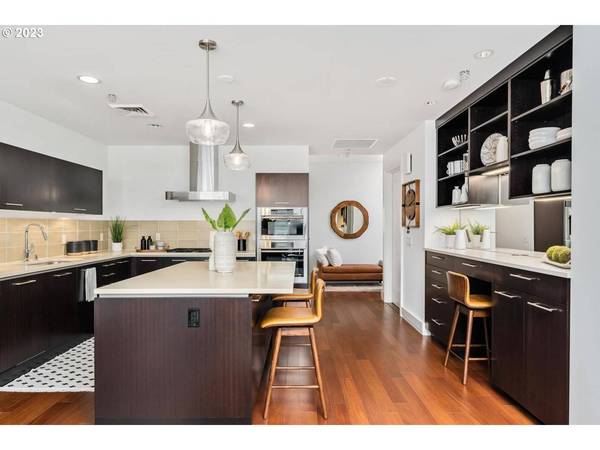 311 NW 12TH AVE #805, Portland, OR 97209