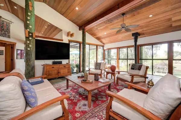 6645 Garden HWY, Sacramento, CA 95837