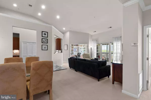 8440 ICE CRYSTAL DR #R, Laurel, MD 20723