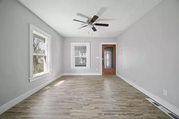 329 N Grinnell Street, Jackson, MI 49202