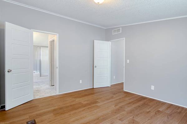 604 Newbern RD, Pulaski, VA 24301