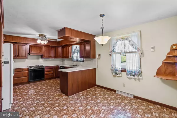 715 N 11TH AVE, Lebanon, PA 17046