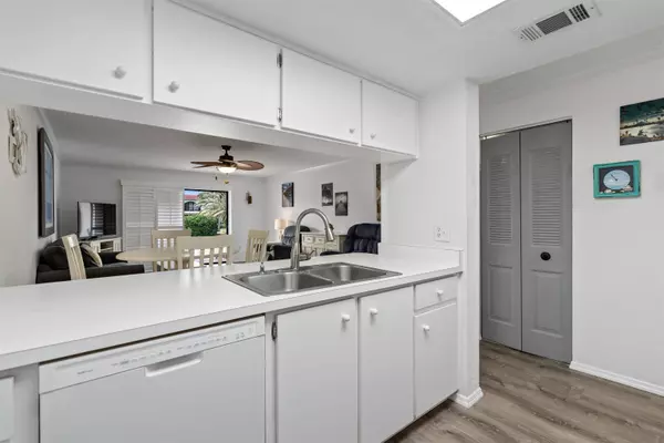 11 Dondanville Rd #41, St Augustine, FL 32080