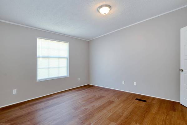 604 Newbern RD, Pulaski, VA 24301