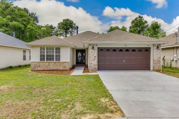 48 Howard St, Niceville, FL 32578