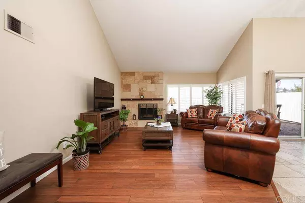 11020 Paseo Castanada, La Mesa, CA 91941