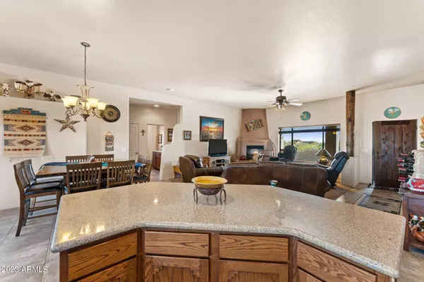 21128 W RESTIN Road, Wittmann, AZ 85361