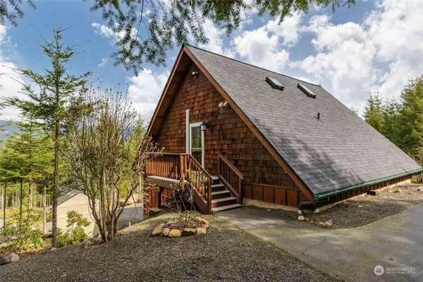 21 N Hamma Ridge CT, Lilliwaup, WA 98555