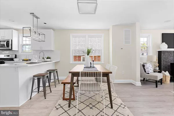 3006 OAK FOREST DR, Parkville, MD 21234