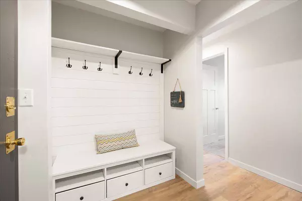 4397 Wilshire BLVD #103, Mound, MN 55364