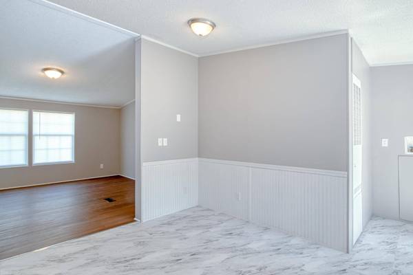 604 Newbern RD, Pulaski, VA 24301