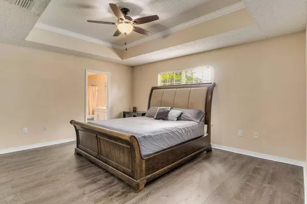 48 Howard Street, Niceville, FL 32578