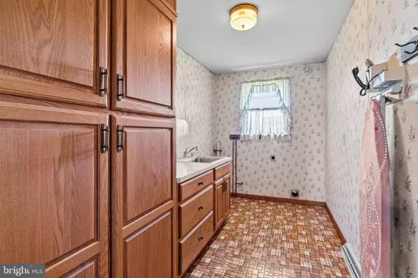 715 N 11TH AVE, Lebanon, PA 17046