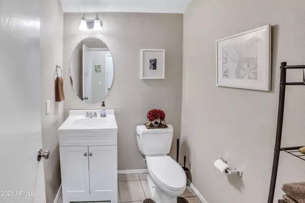 40120 N CALABRIA Street, San Tan Valley, AZ 85140