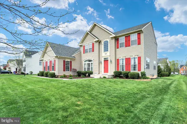 306 CLOUDLESS SKY DR, Mechanicsburg, PA 17050