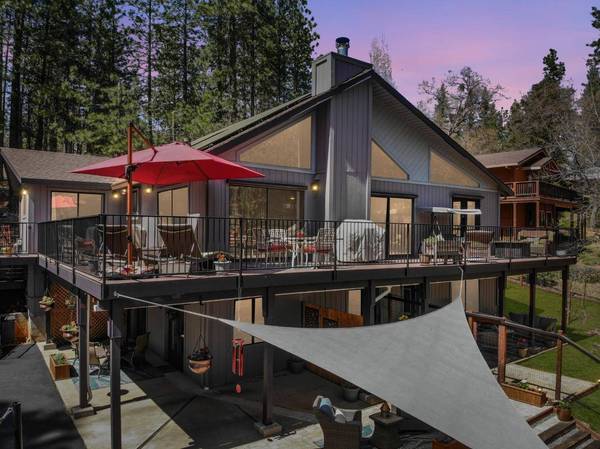 10910 Lower Circle DR, Grass Valley, CA 95949