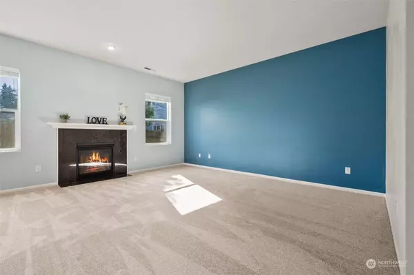 38030 41st PL S, Auburn, WA 98001