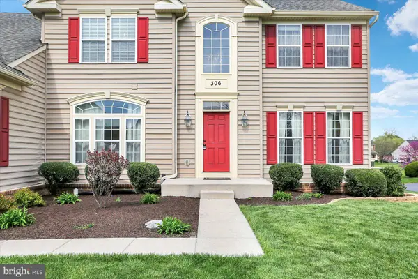 306 CLOUDLESS SKY DR, Mechanicsburg, PA 17050