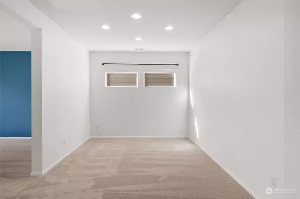 38030 41st PL S, Auburn, WA 98001