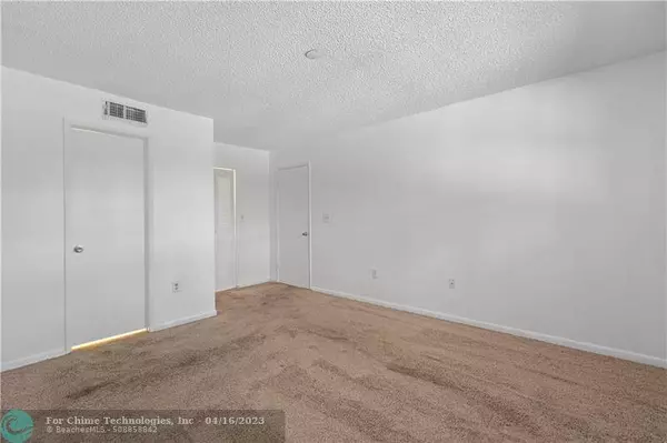 9995 Nob Hill Ln  #9995, Sunrise, FL 33351