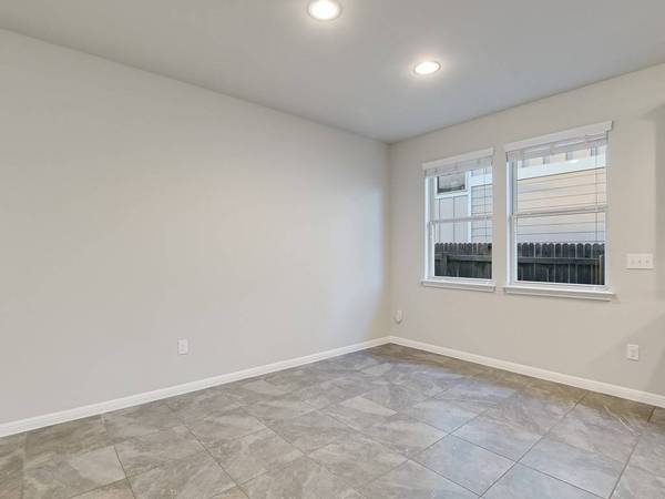 5583 Heron DR, Buda, TX 78610