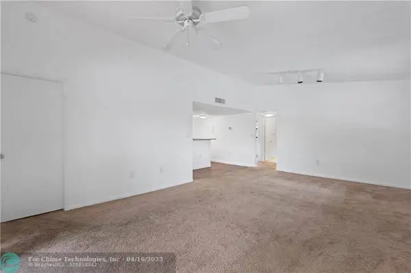 9995 Nob Hill Ln  #9995, Sunrise, FL 33351